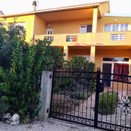 Apartments Mira Biograd Na Moru Zewnętrze zdjęcie
