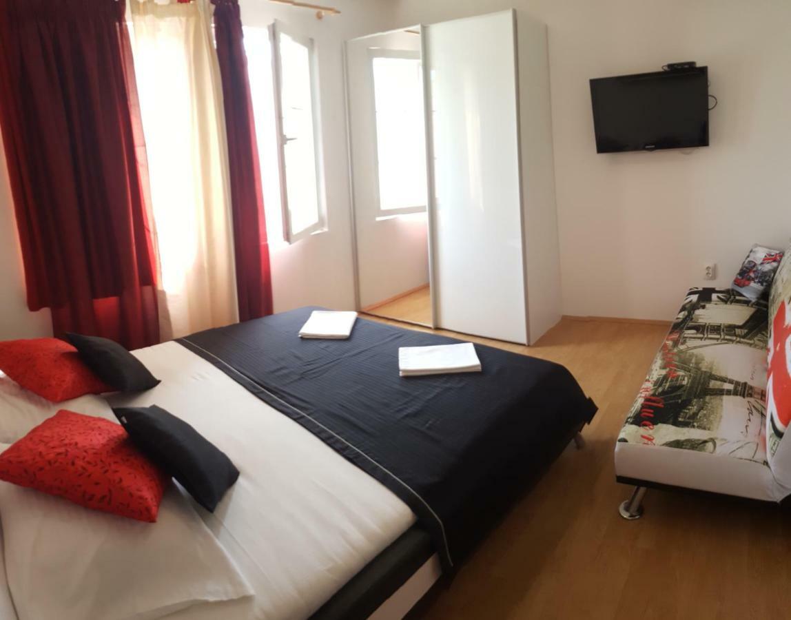Apartments Mira Biograd Na Moru Zewnętrze zdjęcie