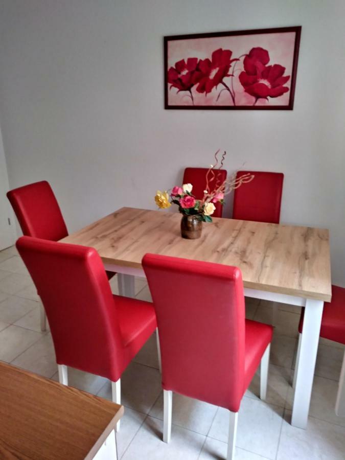 Apartments Mira Biograd Na Moru Zewnętrze zdjęcie