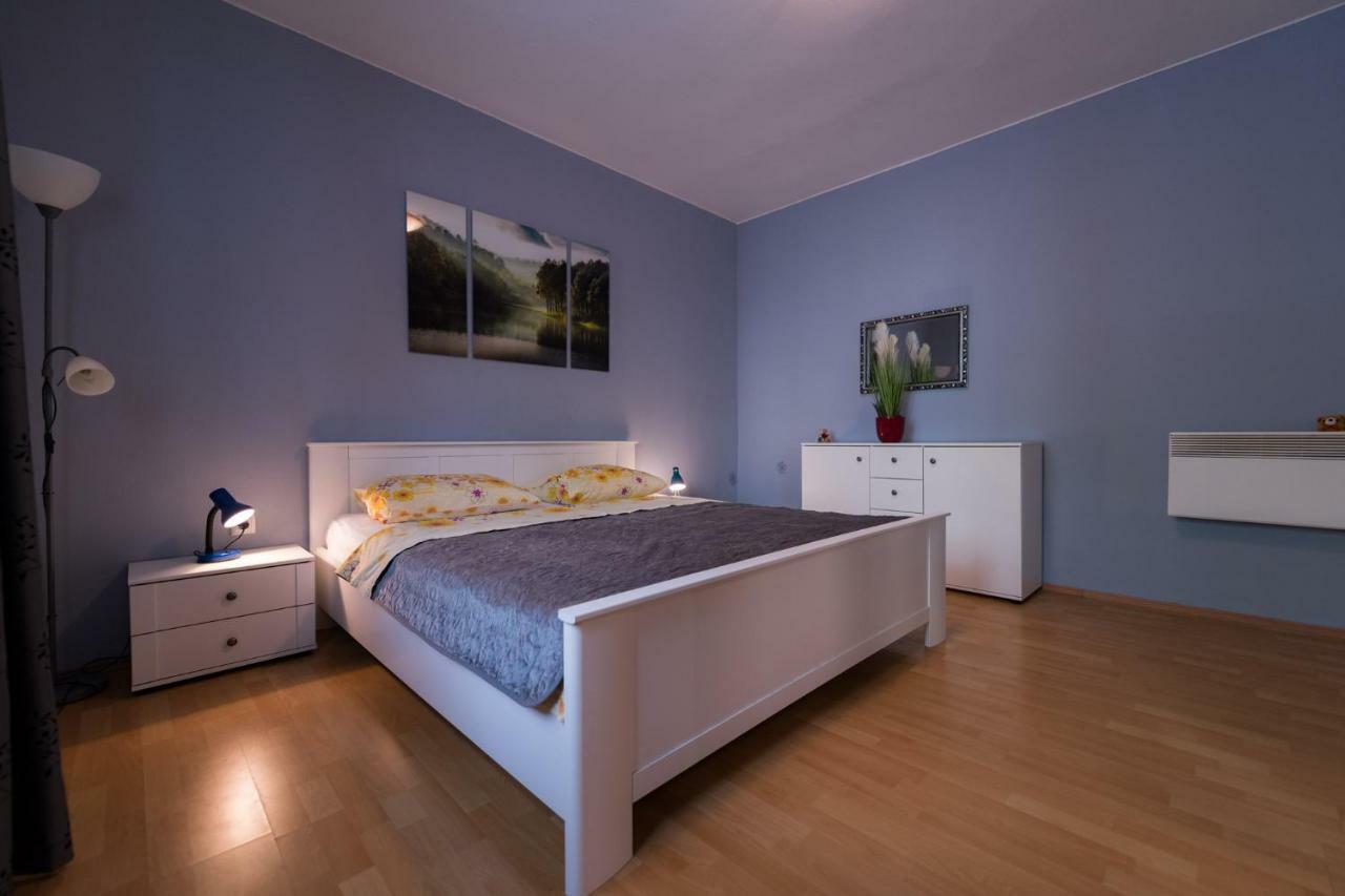 Apartments Mira Biograd Na Moru Zewnętrze zdjęcie